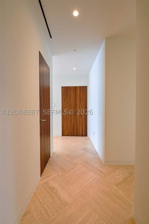 5 Grove Isle Dr L404, Coconut Grove FL - photo 20 of 25