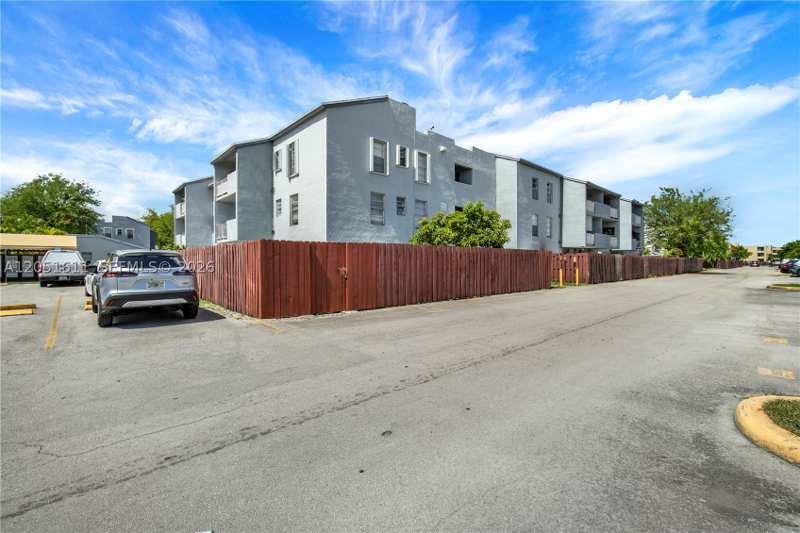 2 bedroom Condominium at 1755 W 60th St D204, Los Suenos Condo, Hialeah — photo 1