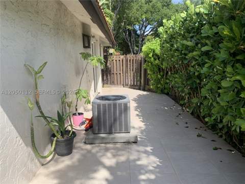 13234 SW 111th Ter 4-1, Miami FL - photo 17 of 19