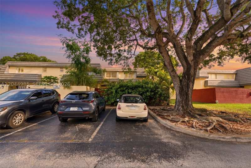 3 bedroom Townhouse at 8489 SW 137th Ave 8489, Kendale Lakes Townhouse C, Miami — photo 1