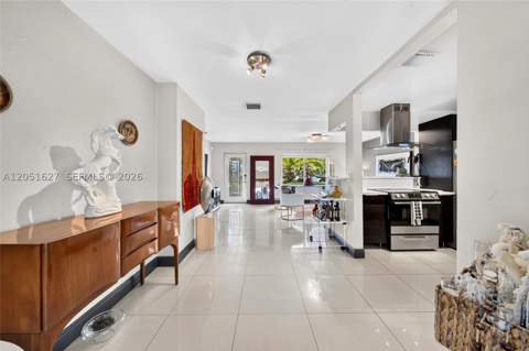 467 NE 129th St, North Miami FL - photo 11 of 58