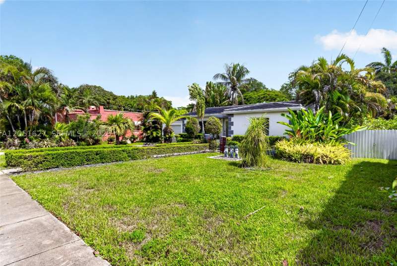 3 bedroom SingleFamilyResidence at 467 NE 129th St, Griffing Bisc Park Est, North Miami — photo 3