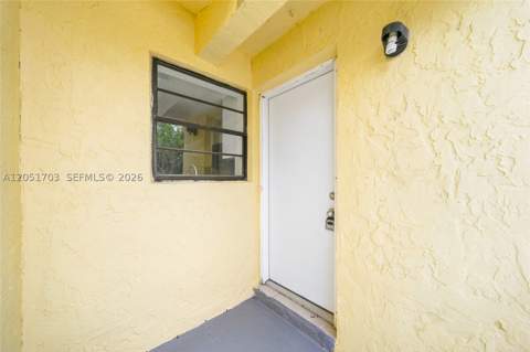 9674 Fontainebleau Blvd 28, Miami FL - photo 14 of 44
