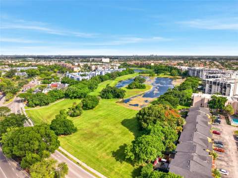 9674 Fontainebleau Blvd 28, Miami FL - photo 8 of 44