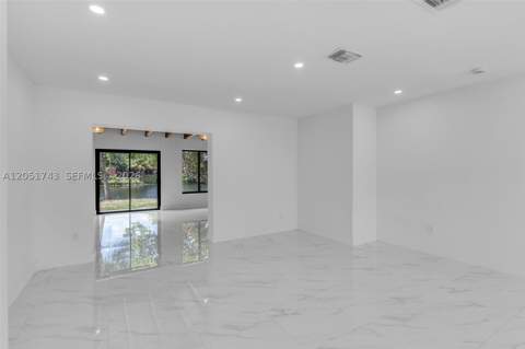 12846 SW 49th Ter, Miami FL - photo 7 of 44