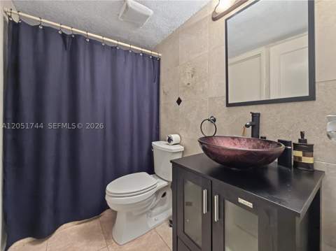 9720 E Calusa Club Dr, Miami FL - photo 12 of 45