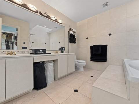 9720 E Calusa Club Dr, Miami FL - photo 17 of 45
