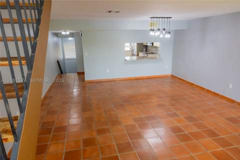 10000 NW 9th St Cir 21, Miami FL - photo 15 of 44