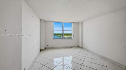 301 174th St 1907, Sunny Isles Beach FL - photo 19 of 22
