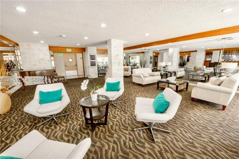 2 bedroom Condominium at 301 174th St 1907, Winston Towers 500 Condo, Sunny Isles Beach — photo 4