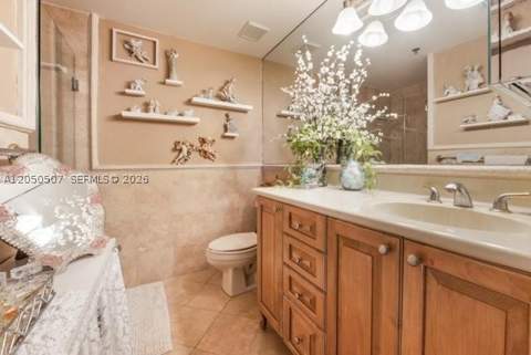 1400 Salzedo St 305, Coral Gables FL - photo 9 of 12