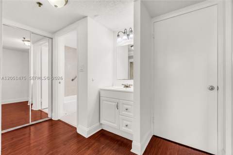 20515 E Country Club Dr 248, Aventura FL - photo 18 of 45