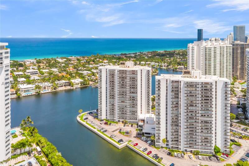 1 bedroom Condominium at 20515 E Country Club Dr 248, Waterview Condo, Aventura — photo 5