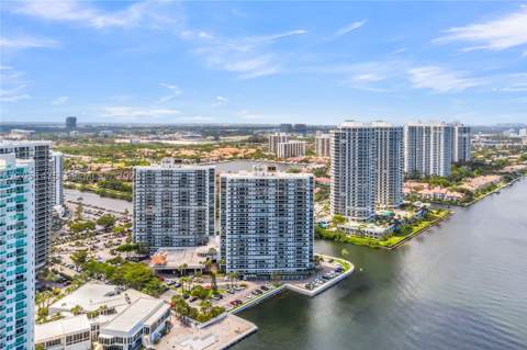 20515 E Country Club Dr 248, Aventura FL - photo 6 of 45
