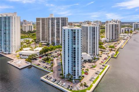 20515 E Country Club Dr 248, Aventura FL - photo 7 of 45