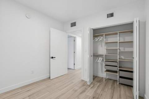 740 Meridian Avenue 11, Miami Beach FL - photo 21 of 29