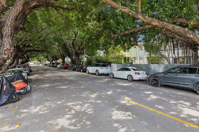 2 bedroom Condominium at 740 Meridian Avenue 11, 740 Meridian Condo, Miami Beach — photo 4