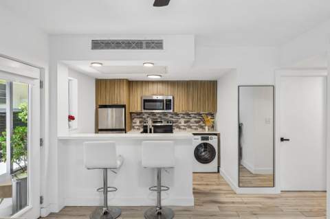 740 Meridian Avenue 11, Miami Beach FL - photo 8 of 29