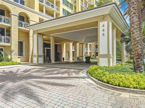 445 Grand Bay Dr 418, Key Biscayne FL - photo 24 of 26