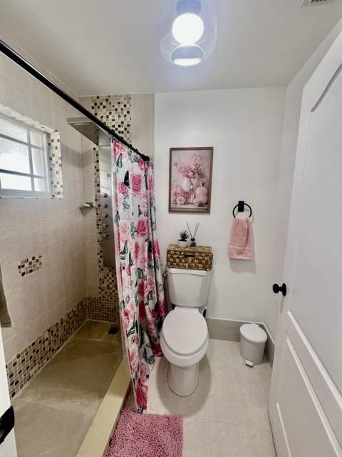 10903 W Okeechobee Road 201, Hialeah FL - photo 14 of 36