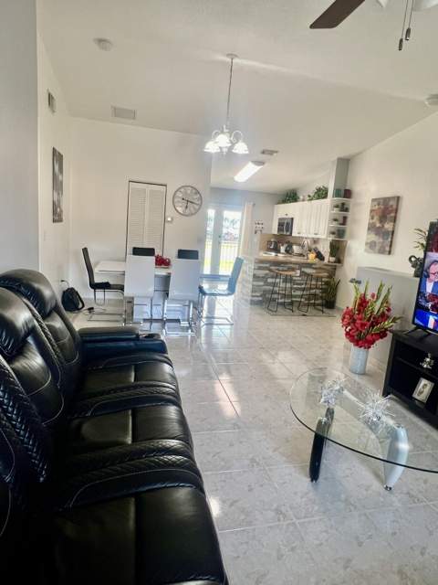 10903 W Okeechobee Road 201, Hialeah FL - photo 17 of 36