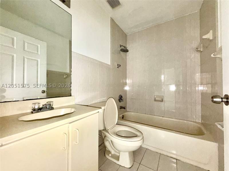 3 bedroom Townhouse at 9184 NW 119 Terr 198, Les Fontaines, Hialeah Gardens — photo 5