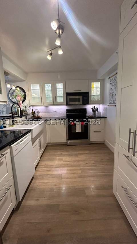 170 Ocean Lane Dr 305, Key Biscayne FL - photo 7 of 49