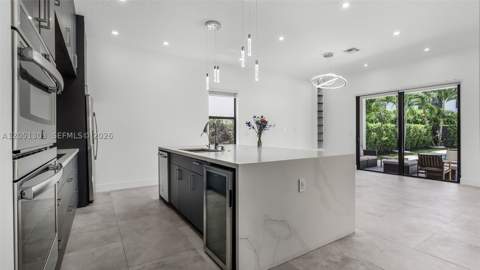 8900 NW 161st Ter, Miami Lakes FL - photo 13 of 82
