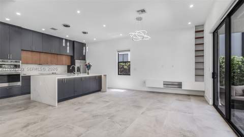 8900 NW 161st Ter, Miami Lakes FL - photo 22 of 82
