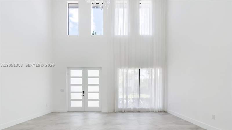 4 bedroom SingleFamilyResidence at 8900 NW 161st Ter, Dunnwoody Lake, Miami Lakes — photo 4