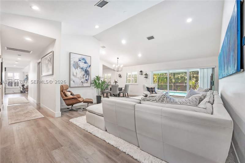 4 bedroom SingleFamilyResidence at 8265 SW 176th Ter, Cutler Heights Estates, Palmetto Bay — photo 3