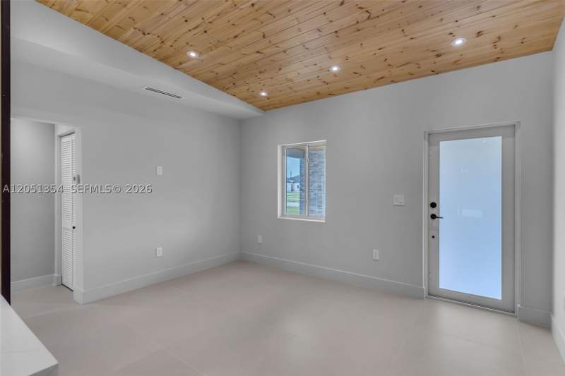 3 bedroom SingleFamilyResidence at 30221 SW 173rd Ave, Kings Highway Homesites, Homestead — photo 3