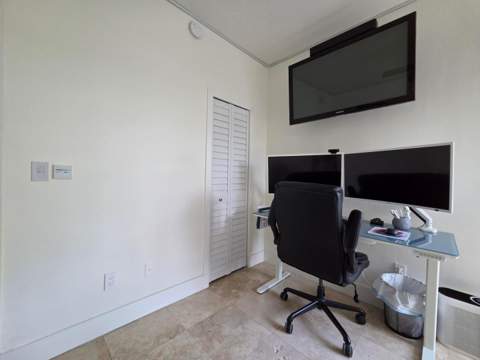 1045 Lenox Avenue 6, Miami Beach FL - photo 11 of 14