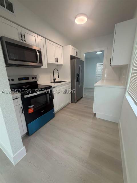 2002 NW 87th St, Miami FL - photo 14 of 34