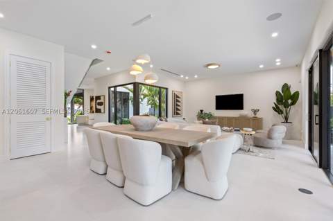 6359 SW 34th St, Miami FL - photo 9 of 39