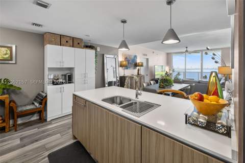 600 NE 27th St 2202, Miami FL - photo 17 of 31