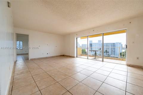 200 178th Dr 711, Sunny Isles Beach FL - photo 11 of 35
