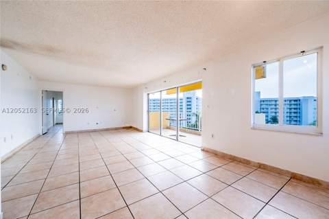 200 178th Dr 711, Sunny Isles Beach FL - photo 12 of 35