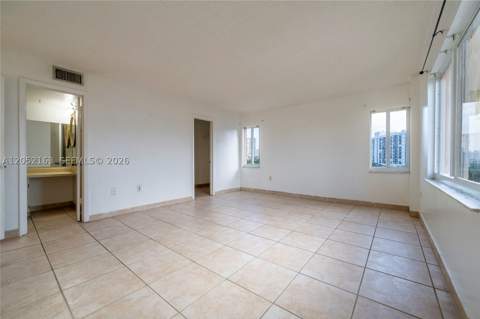 200 178th Dr 711, Sunny Isles Beach FL - photo 20 of 35
