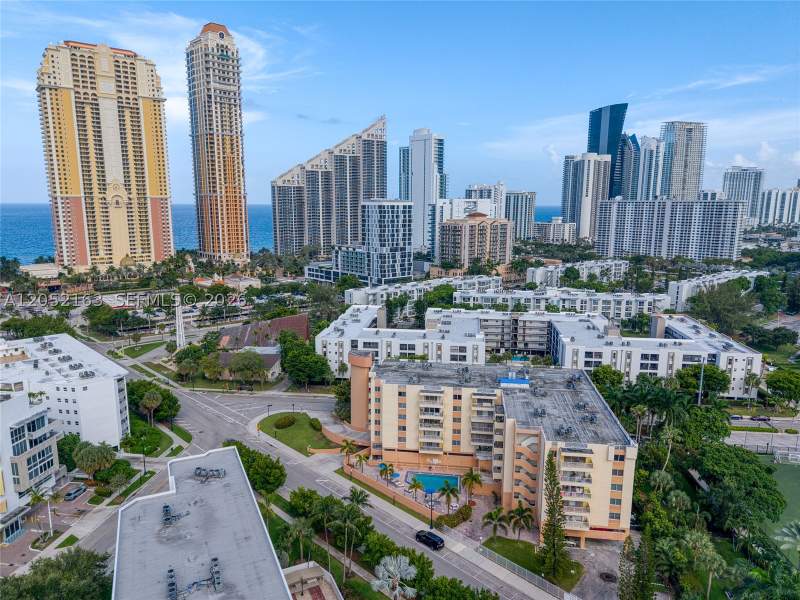 1 bedroom Condominium at 200 178th Dr 711, Marbella Tower Condo, Sunny Isles Beach — photo 3