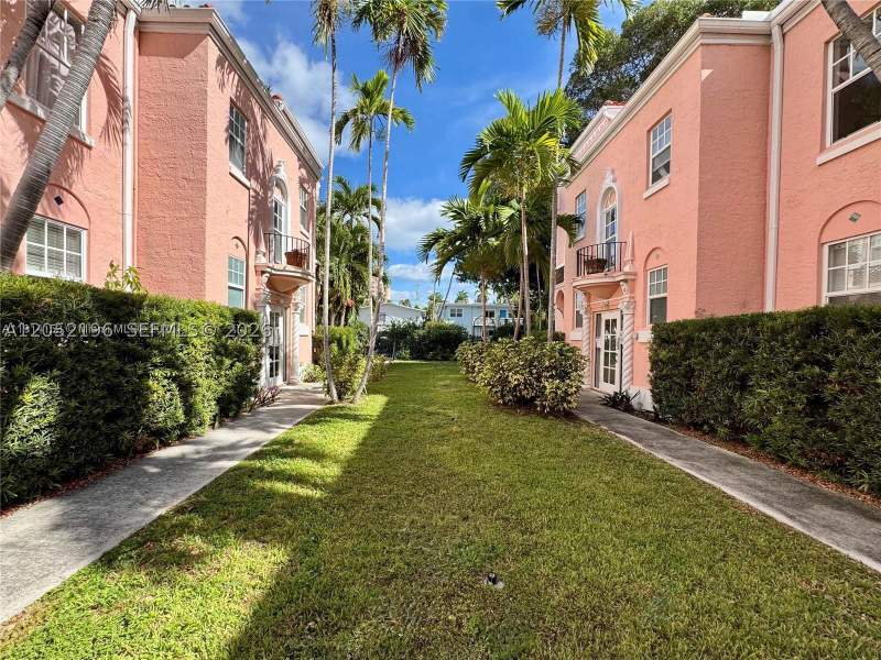 0 bedroom Condominium at 754 Meridian Ave 15, Palm Garden Condo, Miami Beach — photo 2