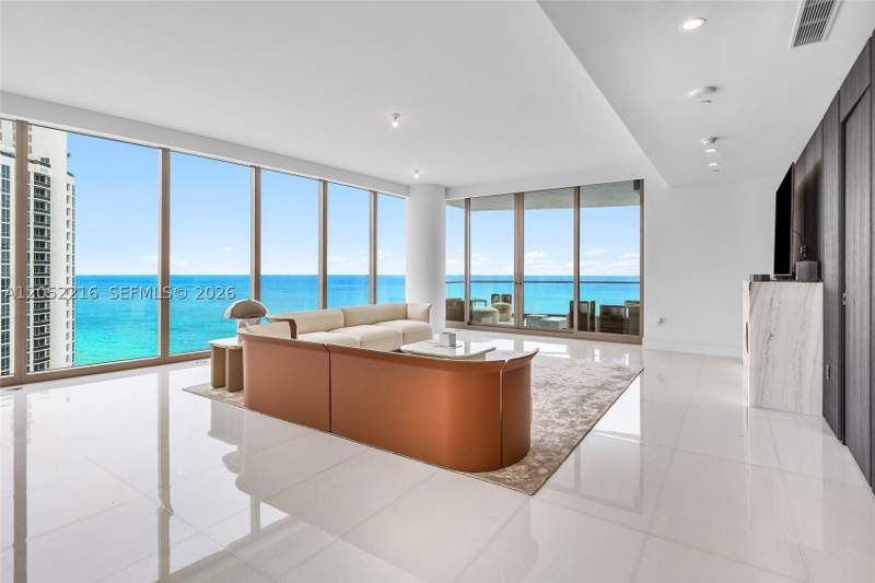 4 bedroom Condominium at 17975 Collins Ave N-3502, The Estates Of Aqualina, Sunny Isles Beach — photo 2