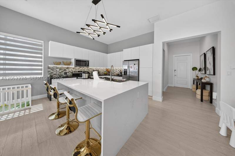 3 bedroom SingleFamilyResidence at 15226 SW 176th Ln, Venetian Parc West, Miami — photo 5
