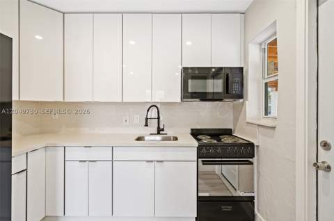 1720 SW 67th St, Miami FL - photo 14 of 46