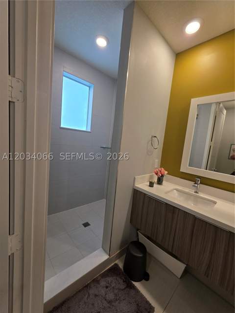 10222 NW 64th Way 302, Doral FL - photo 16 of 36