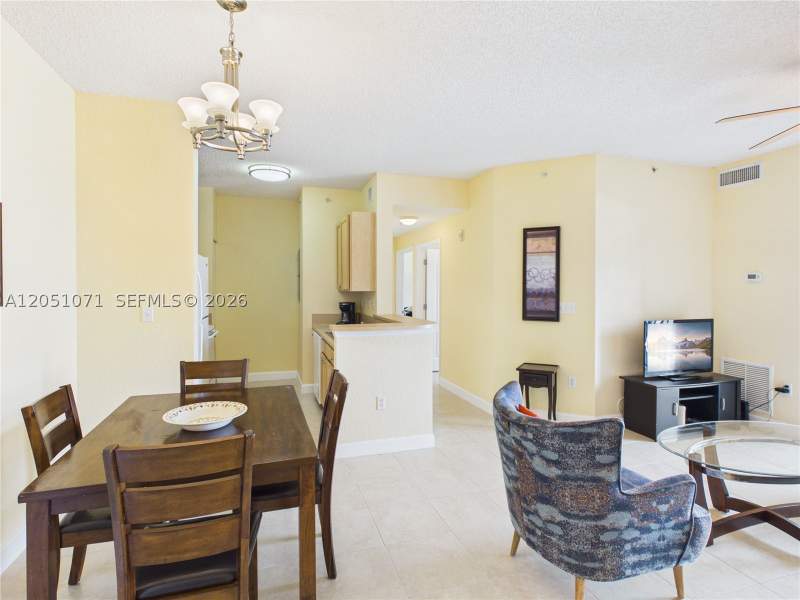 2 bedroom Condominium at 6001 SW 70th St 502, Valencia Condo, South Miami — photo 3