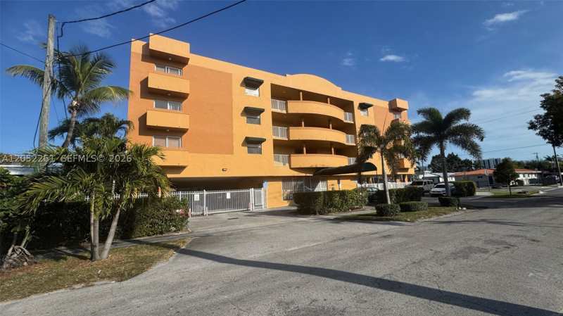 1 bedroom Condominium at 2441 SW 31st Ave 303, City View By The Grove Co, Miami — photo 1