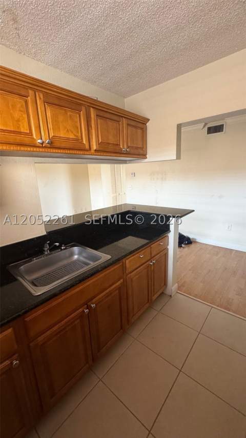 2441 SW 31st Ave 303, Miami FL - photo 17 of 22