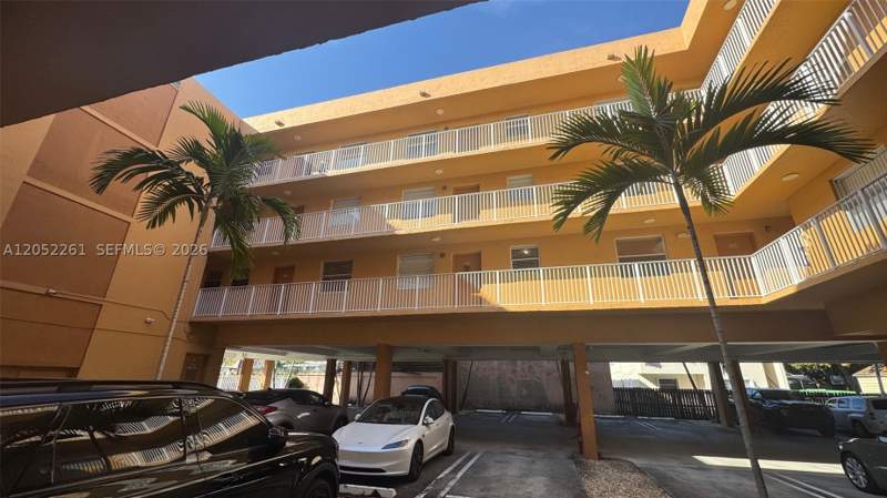 1 bedroom Condominium at 2441 SW 31st Ave 303, City View By The Grove Co, Miami — photo 3