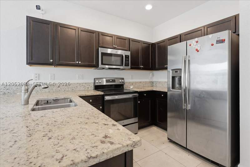 3 bedroom Townhouse at 25171 SW 114th Ct, Coco Palm Estates, Homestead — photo 3